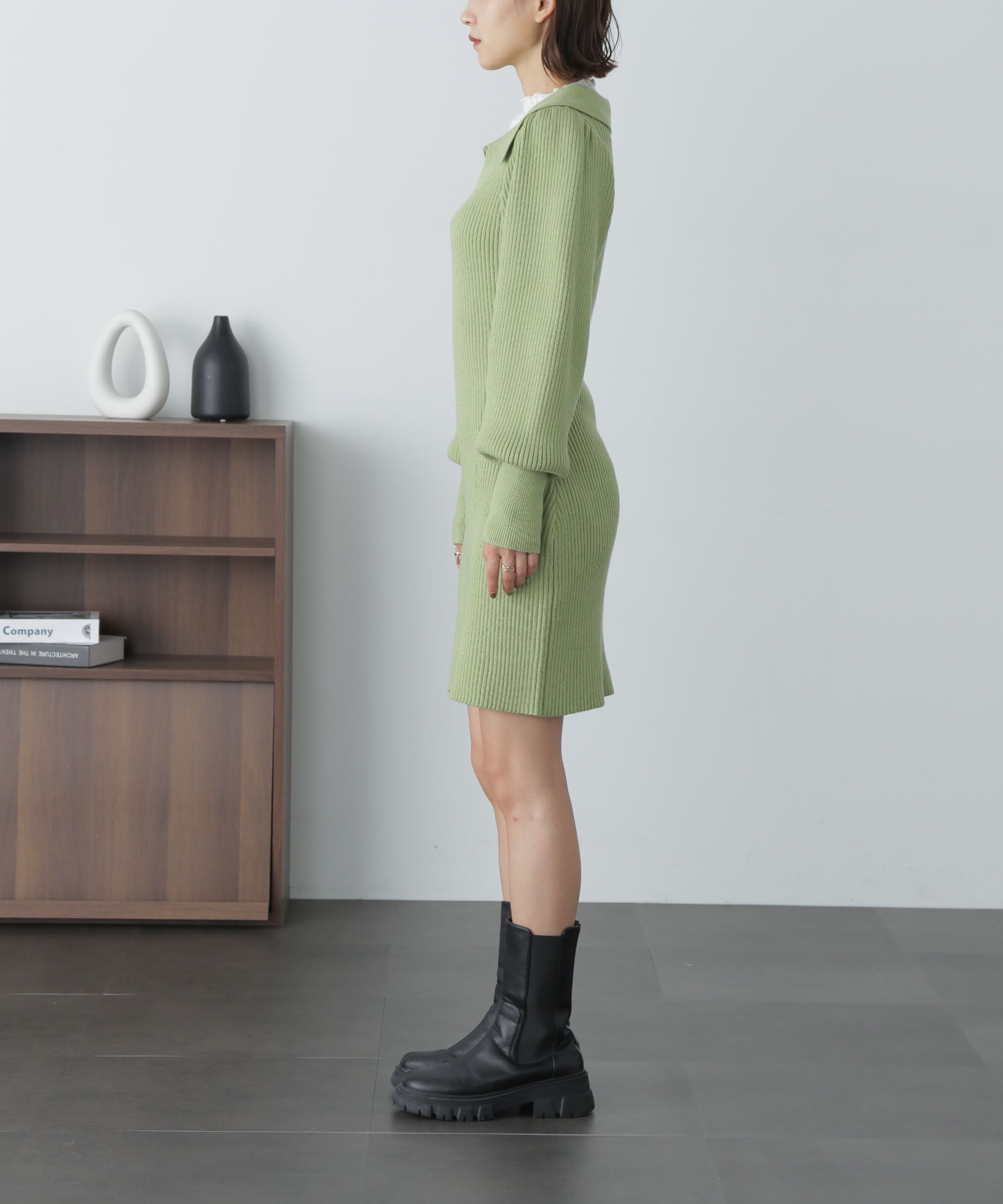  「パフスリーブスキッパー襟ニットミニワンピース」|ワンピース|