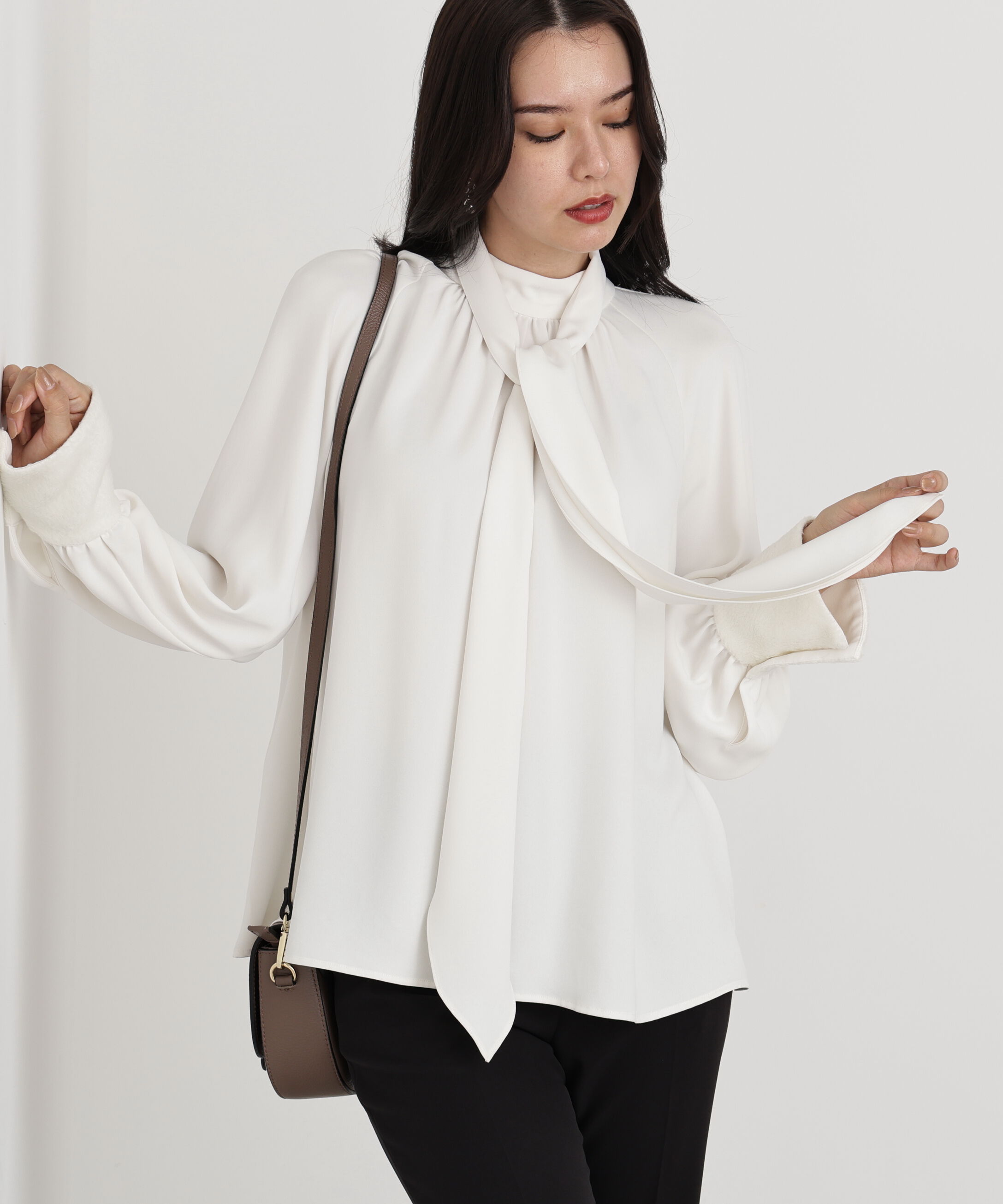  「◆ジャギーカフスリボンブラウス」|シャツ・ブラウス|エクリュ1