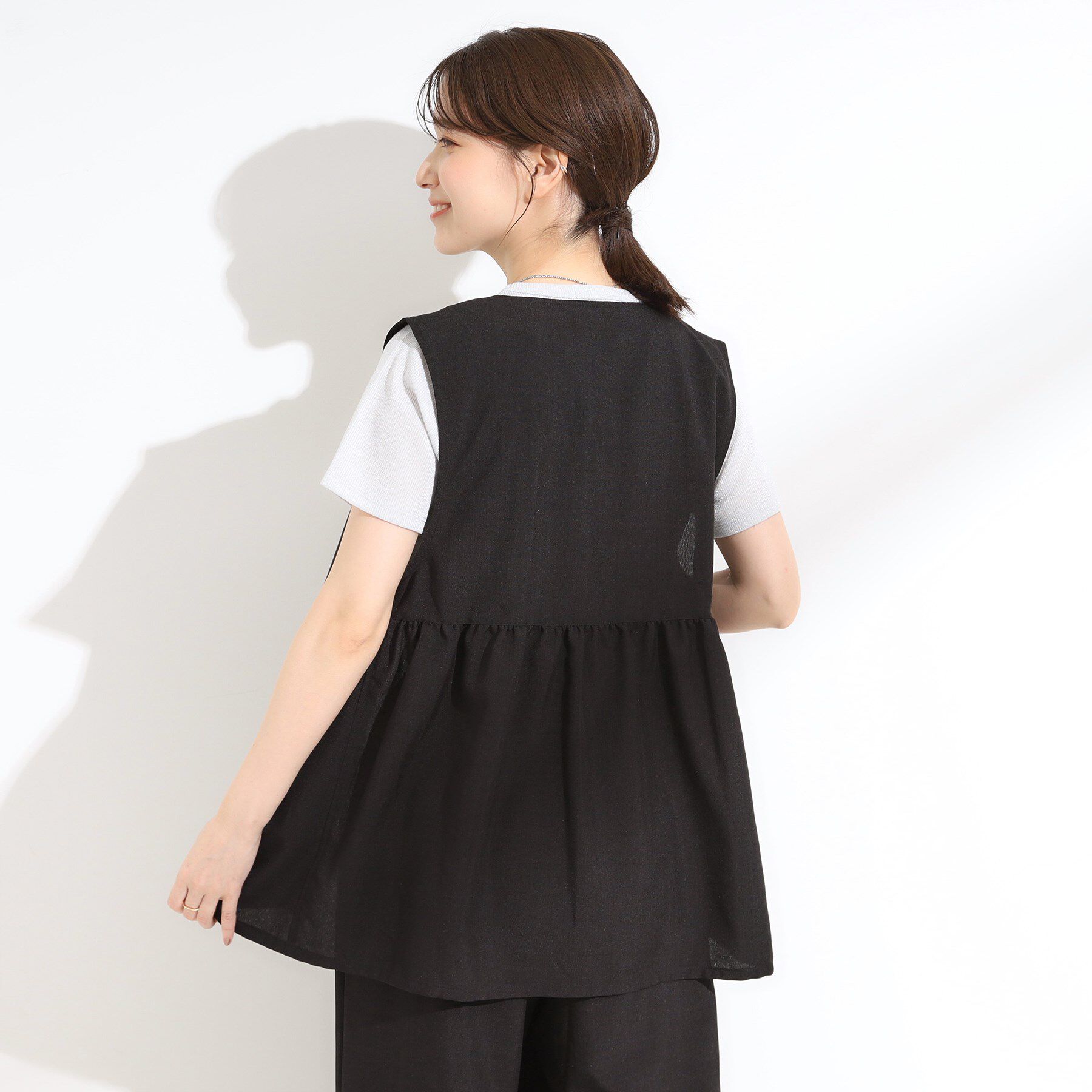 SHOO･LA･RUE「【セットアップ可】さらりと軽やかに ダブルジップ麻調ジレ」|ベスト・ジレ|