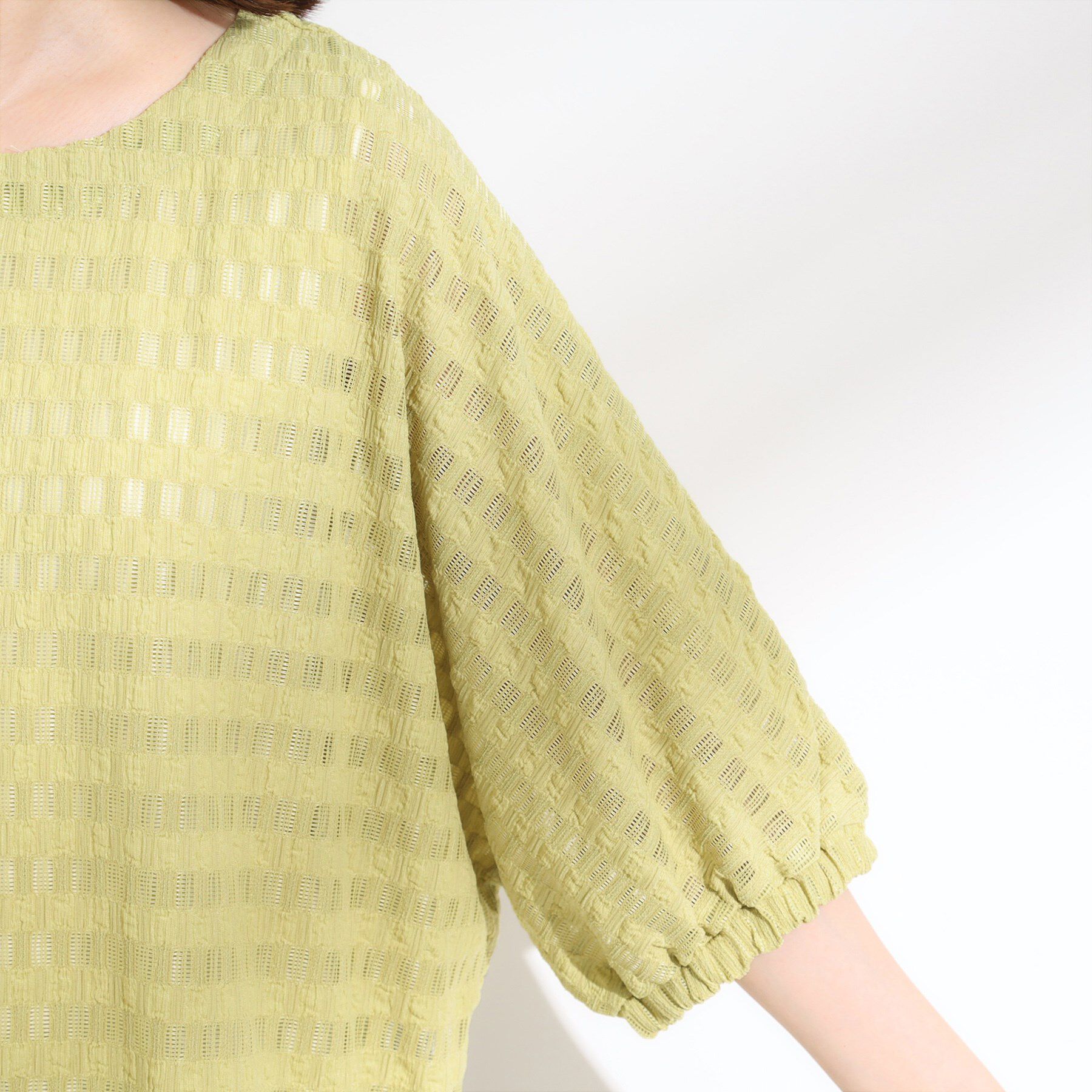 SHOO･LA･RUE「【S-LL】涼やかで好印象 シアーチェック ドルマントップス」|Tシャツ・カットソー|