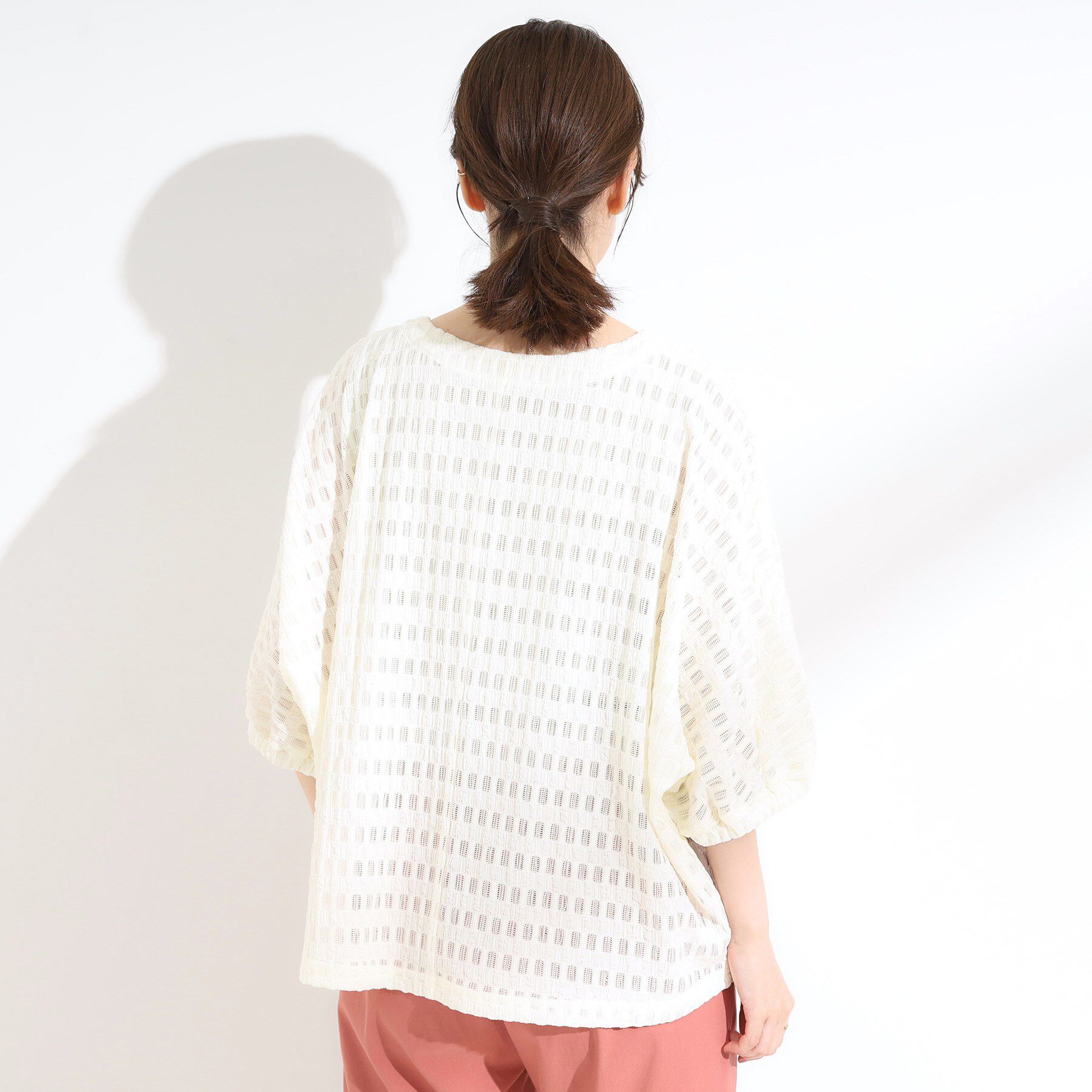 SHOO･LA･RUE「【S-LL】涼やかで好印象 シアーチェック ドルマントップス」|Tシャツ・カットソー|