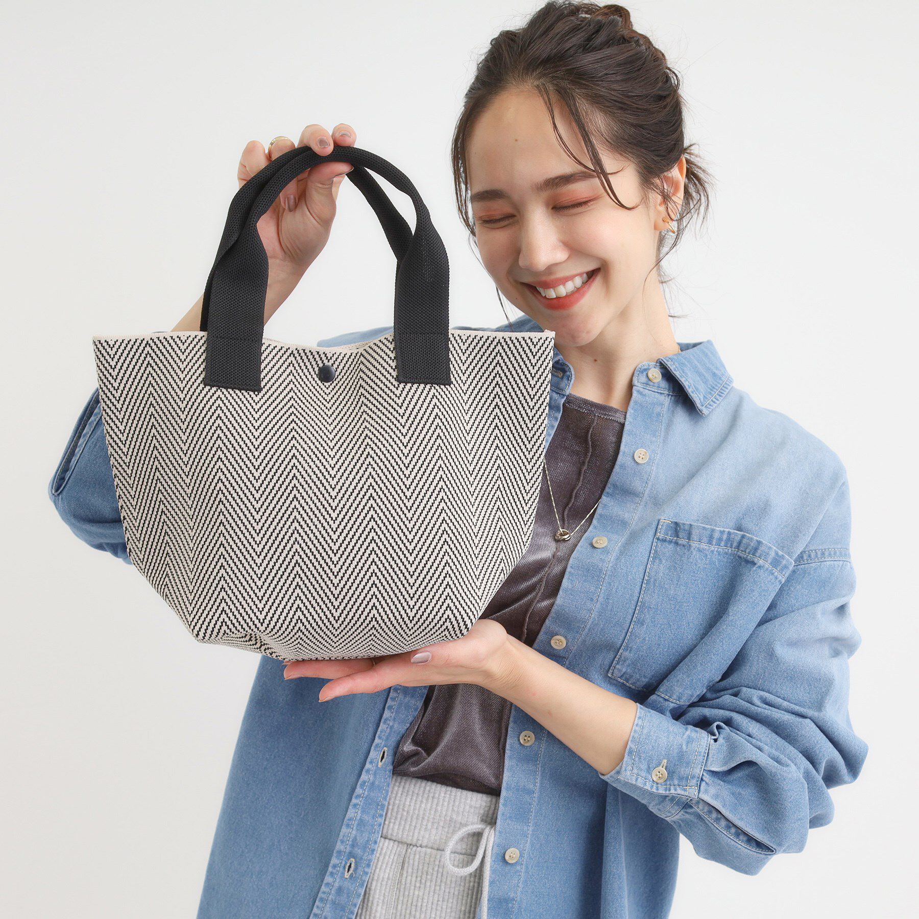 SHOO･LA･RUE「ニットランチトートバッグ」|トートバッグ|ブラック(419)