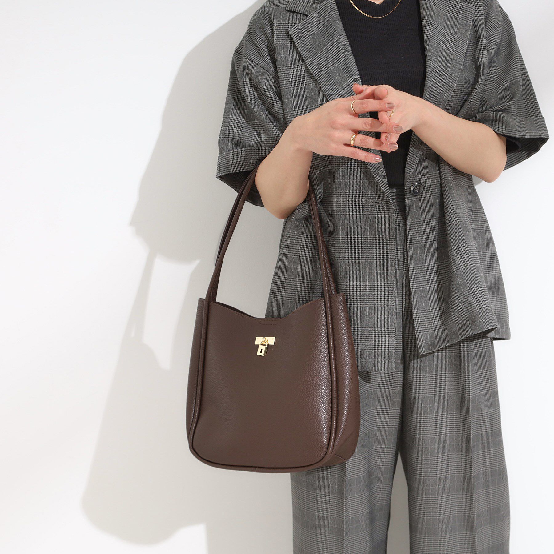 SHOO･LA･RUE「キーモチーフ付きトートバッグ」|トートバッグ|