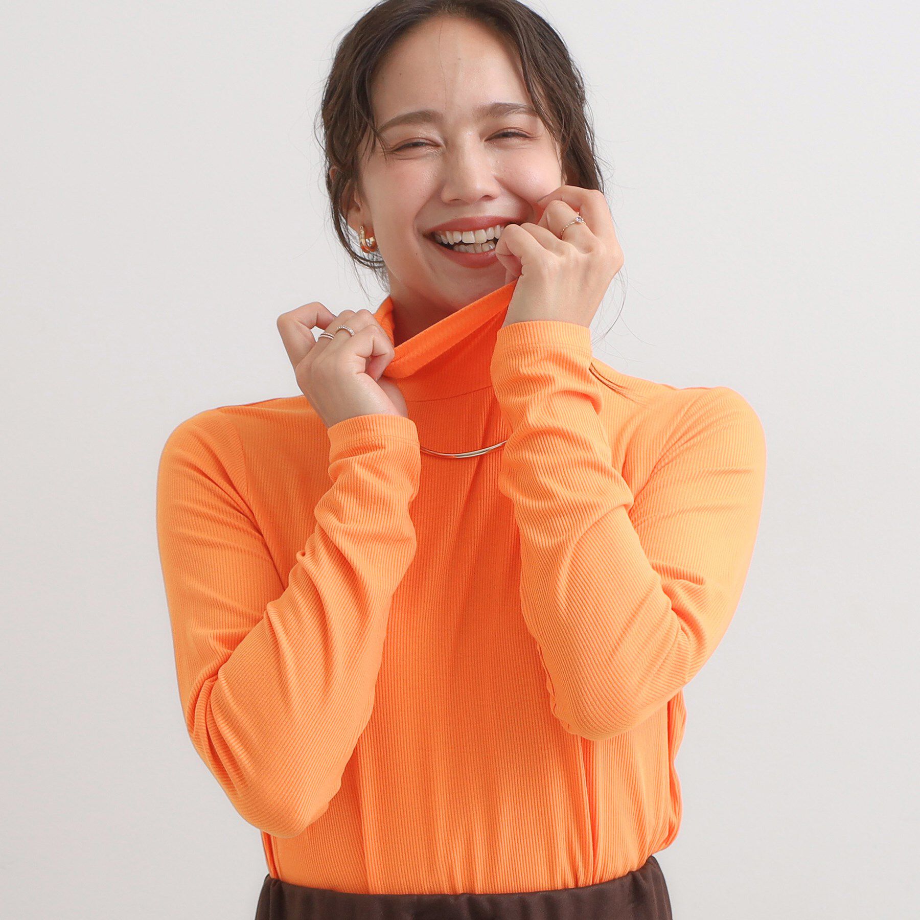 SHOO･LA･RUE「【S-LL/吸湿発熱】なめらかとろみ インナータートル」|Tシャツ・カットソー|オレンジ(067)