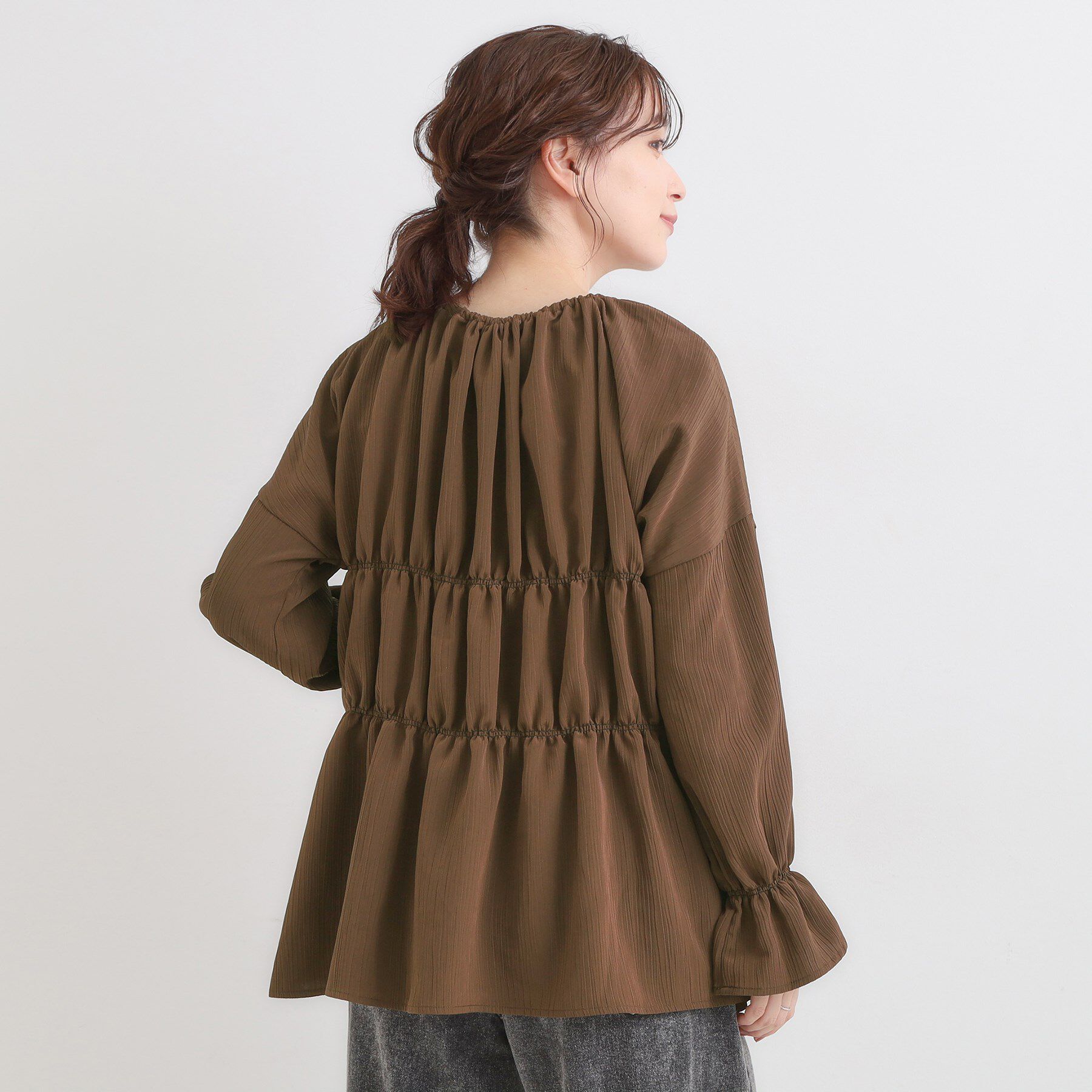 SHOO･LA･RUE「シャーリングデザインブラウス」|シャツ・ブラウス|