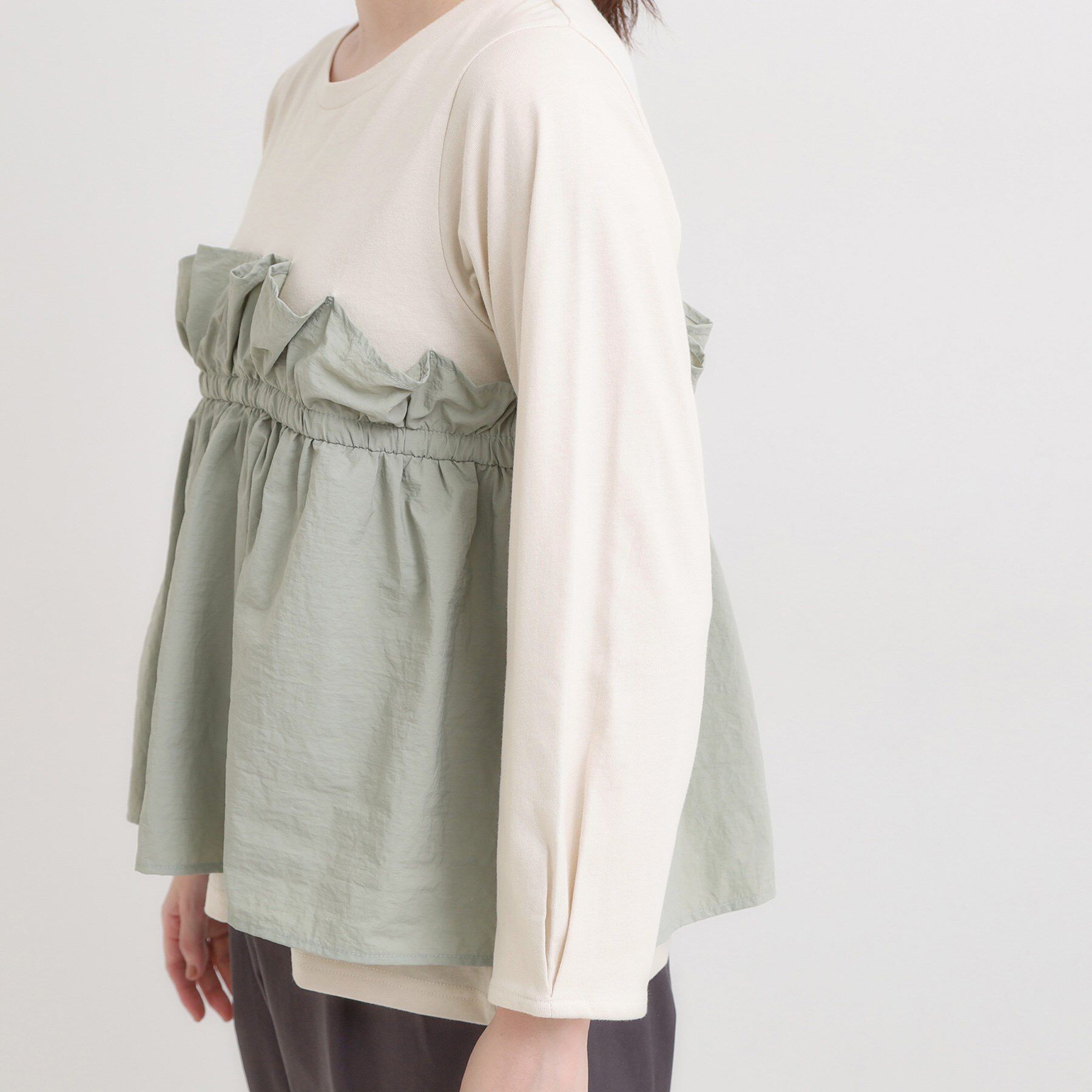 SHOO･LA･RUE「【洗濯機可/S-LL】1枚で華やか フリルドッキングトップス」|Tシャツ・カットソー|