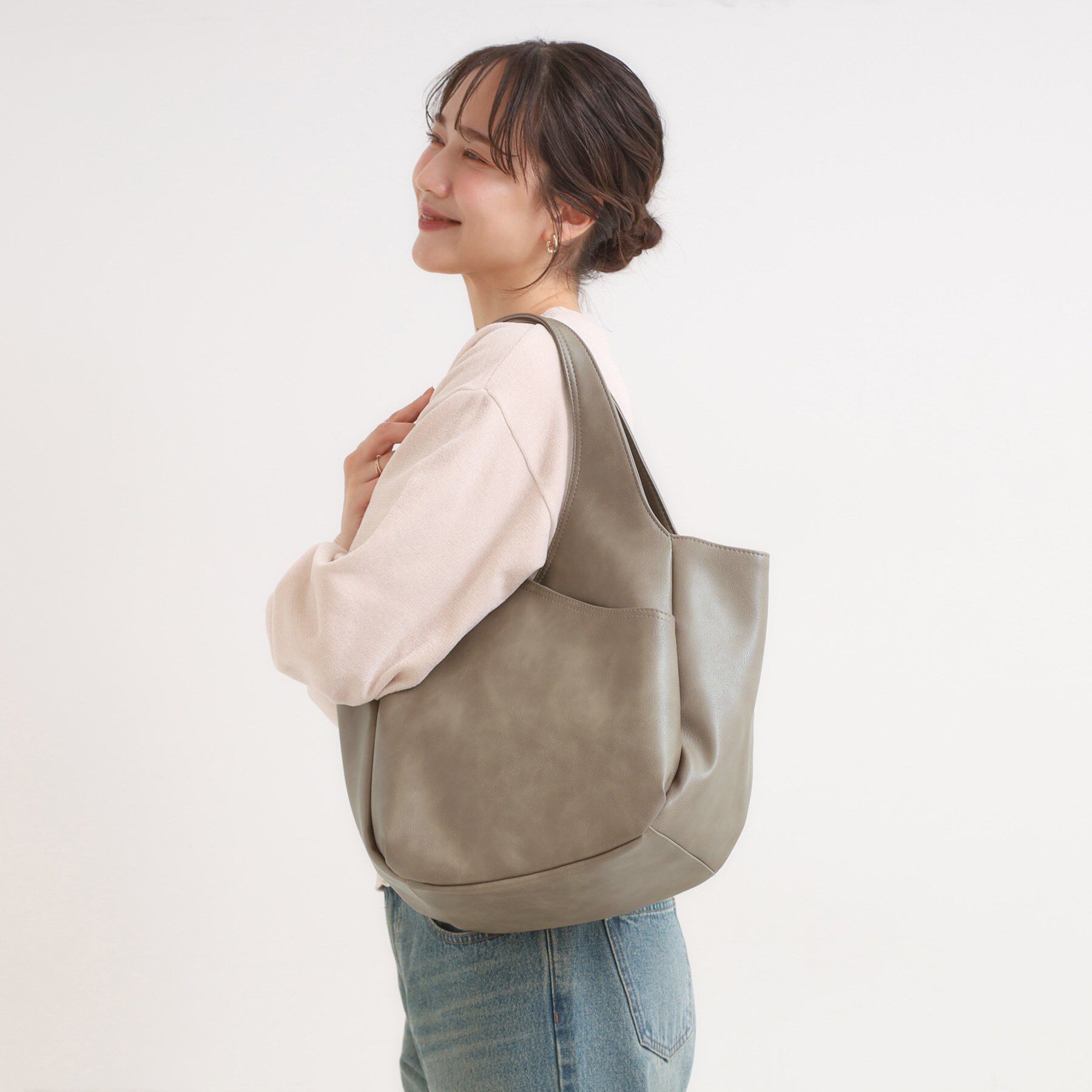 SHOO･LA･RUE「あおりポケットバルーントートバッグ」|トートバッグ|トープ(054)