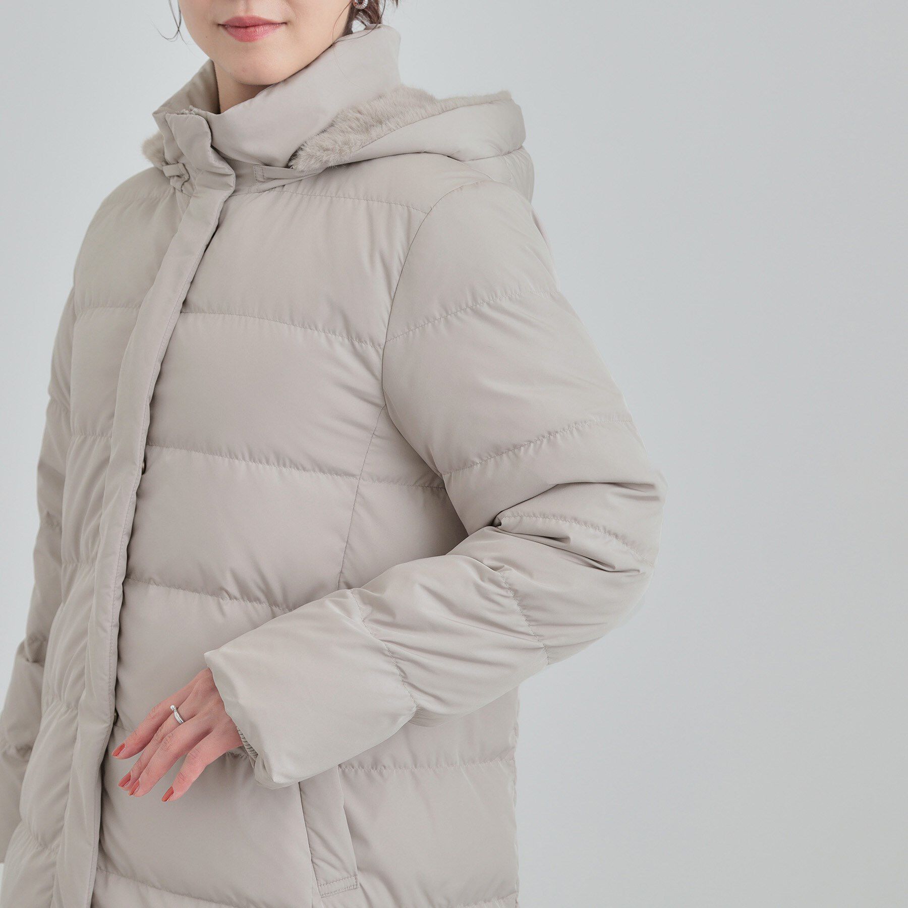 SHOO･LA･RUE「【洗濯機可/撥水】フェイクファーフード ロングダウン」|ダウン|