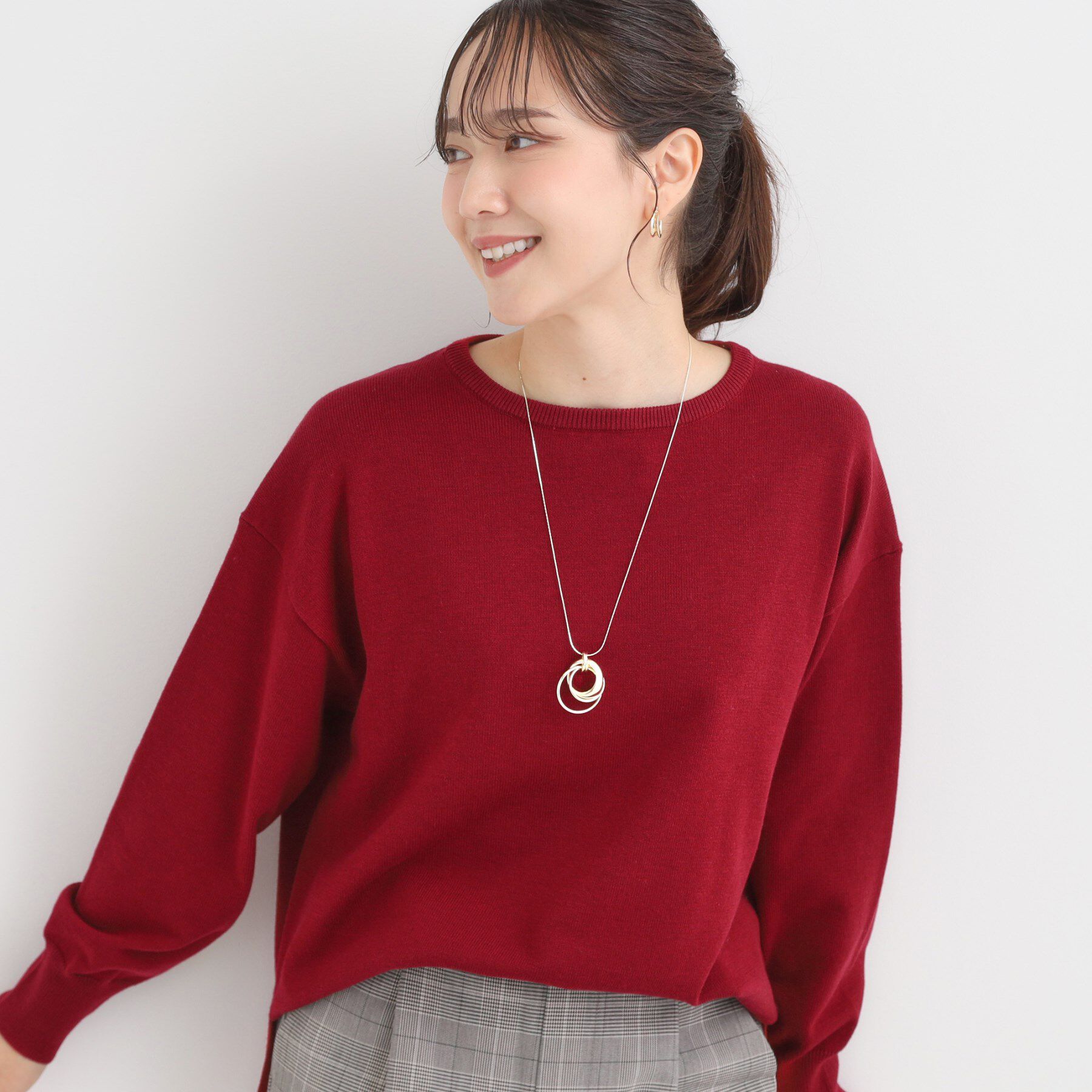 SHOO･LA･RUE「【洗濯機可/毛玉レス】アウトスタイルもきれいに決まる サイドスリットニット【CIRCRIC】」|ニット・セーター|レッド(061)