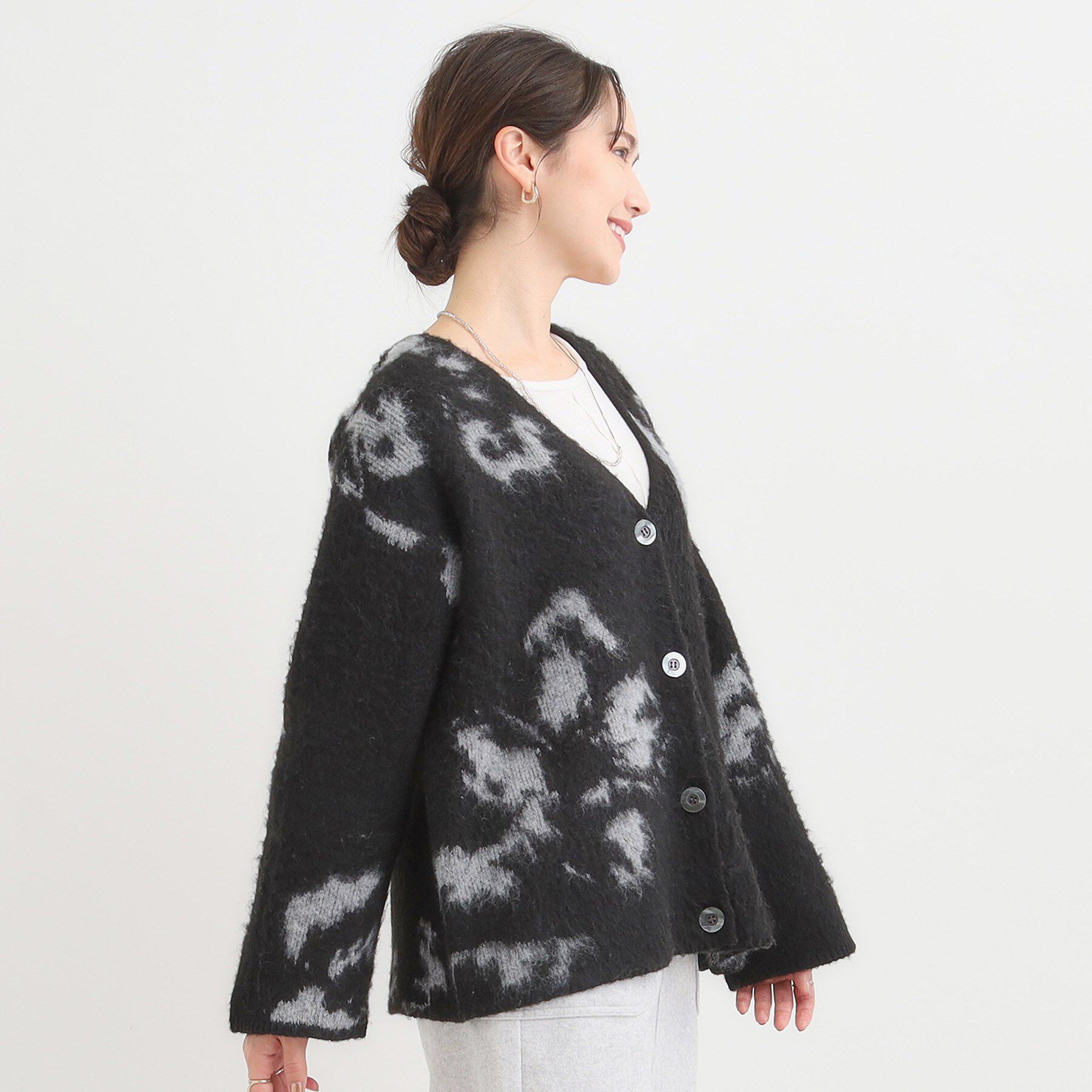 SHOO･LA･RUE「羽織るだけでスタイリングの主役に 起毛柄カーディガン」|カーディガン|