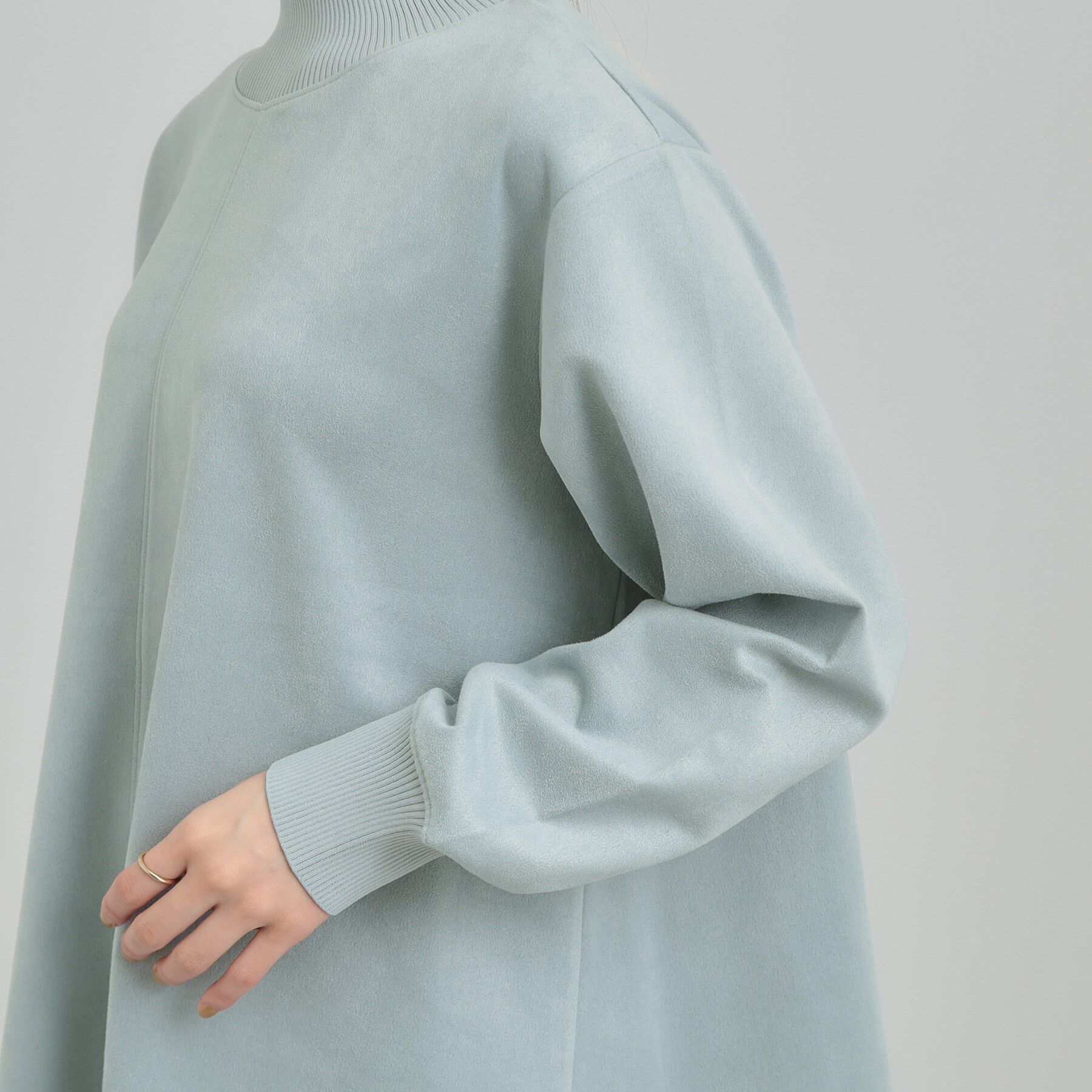 SHOO･LA･RUE「【S-LL】滑らかタッチが癖になる Aラインスエード調トップス」|Tシャツ・カットソー|