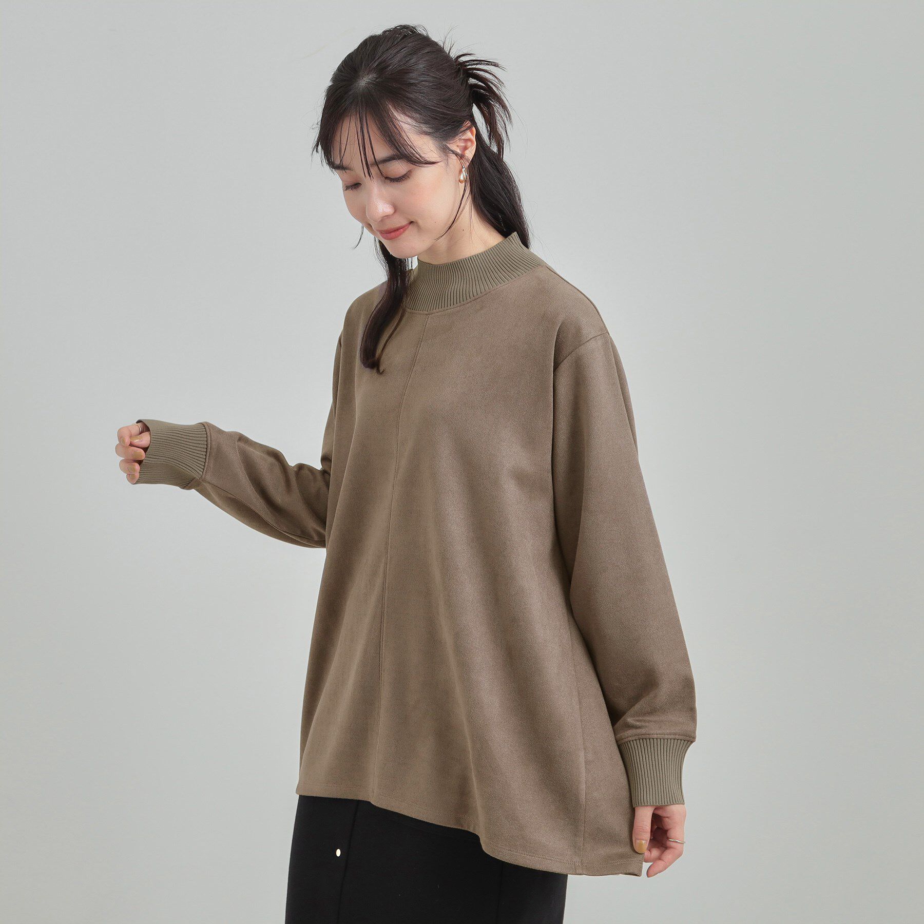 SHOO･LA･RUE「【S-LL】滑らかタッチが癖になる Aラインスエード調トップス」|Tシャツ・カットソー|