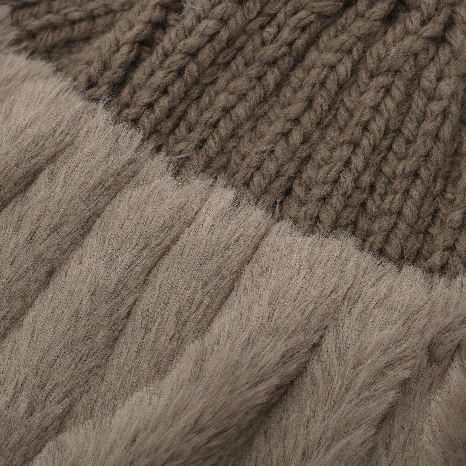 SHOO･LA･RUE「ニット&times;フェイクファーワッチ」|ニット帽|