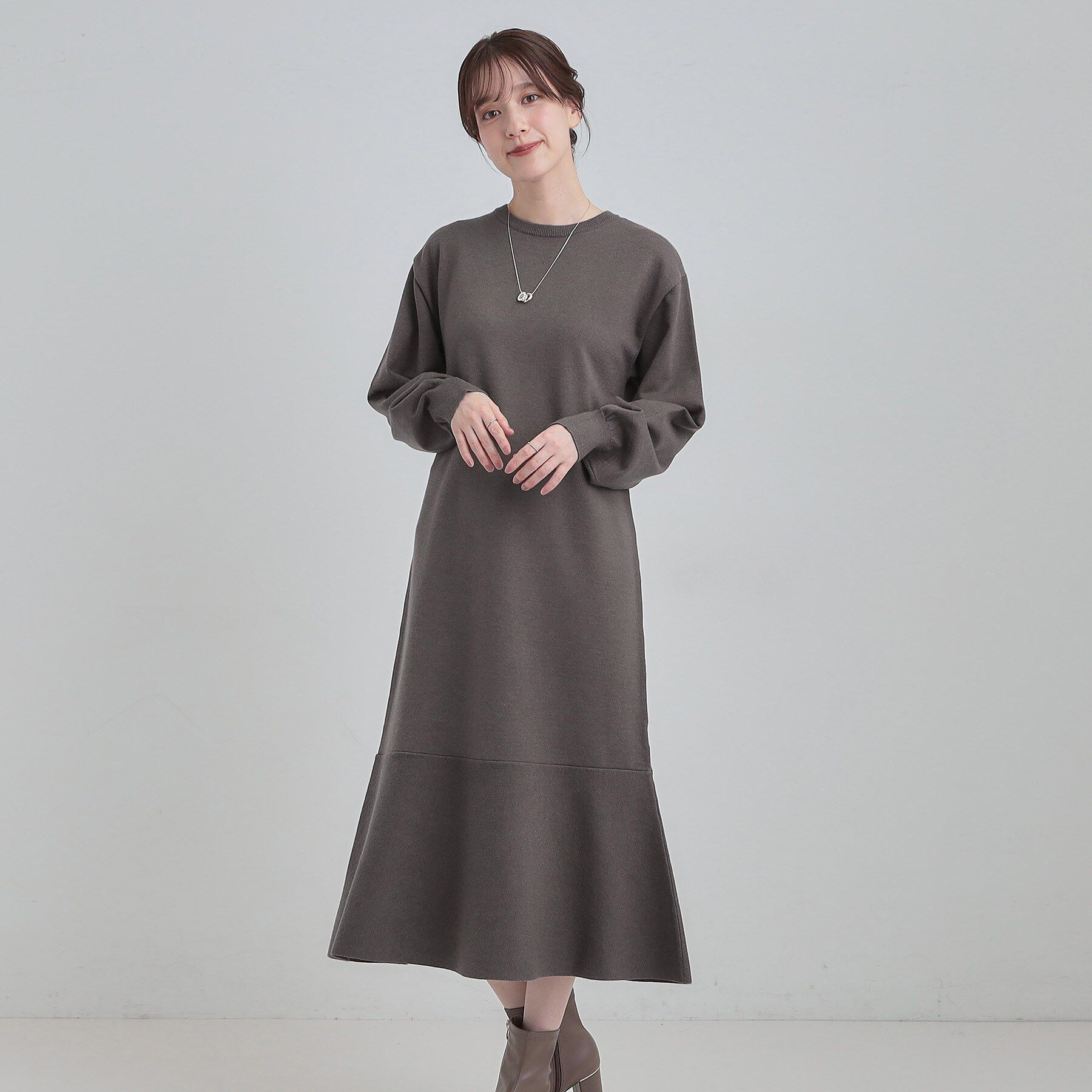 SHOO･LA･RUE「スタイルがすっきりに見える 裾マーメイドニットワンピース」|ワンピース|