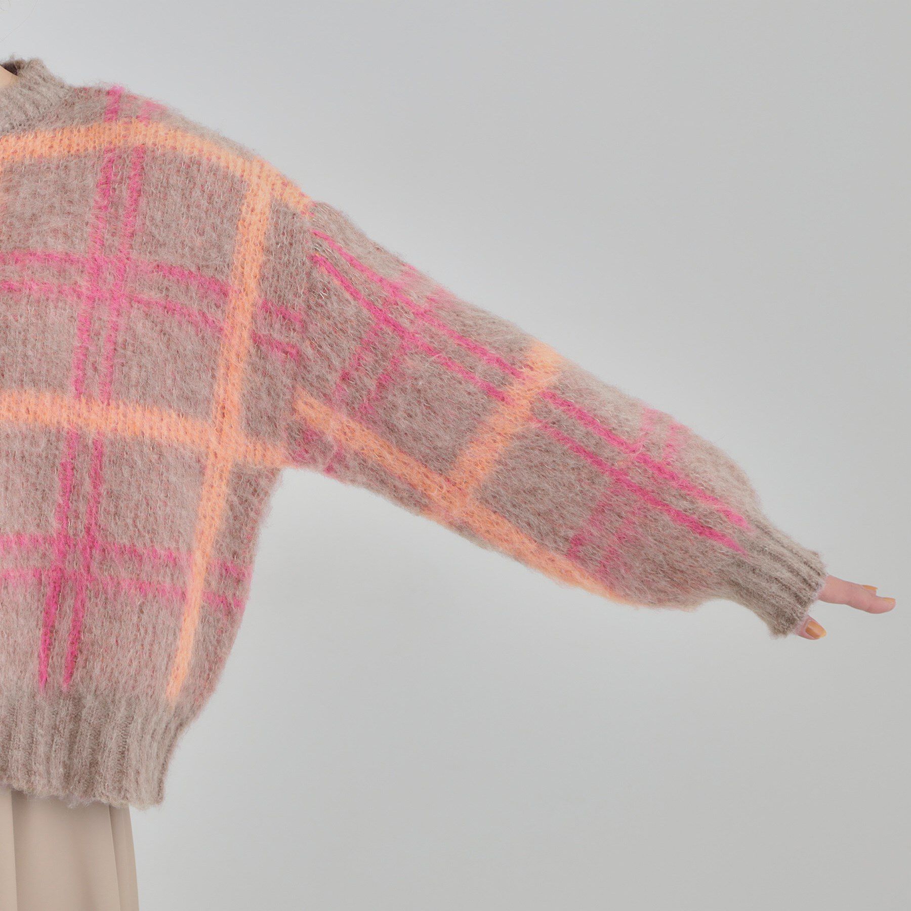 SHOO･LA･RUE「【S-LL】女性らしさ漂う ふわふわチェック柄ニット」|ニット・セーター|