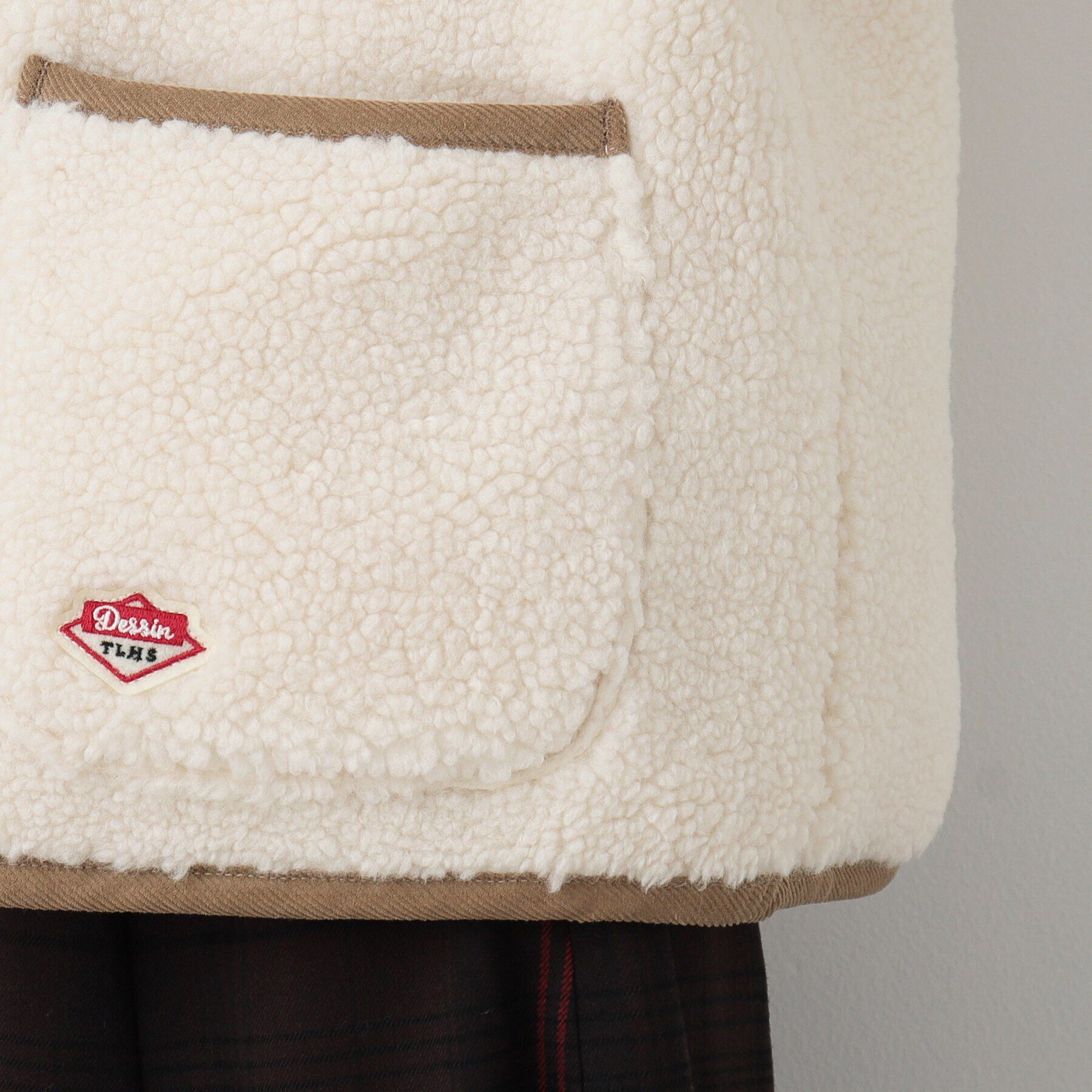 Dessin「【ユニセックス】ボタン付きボアジャケット」|ノーカラージャケット|