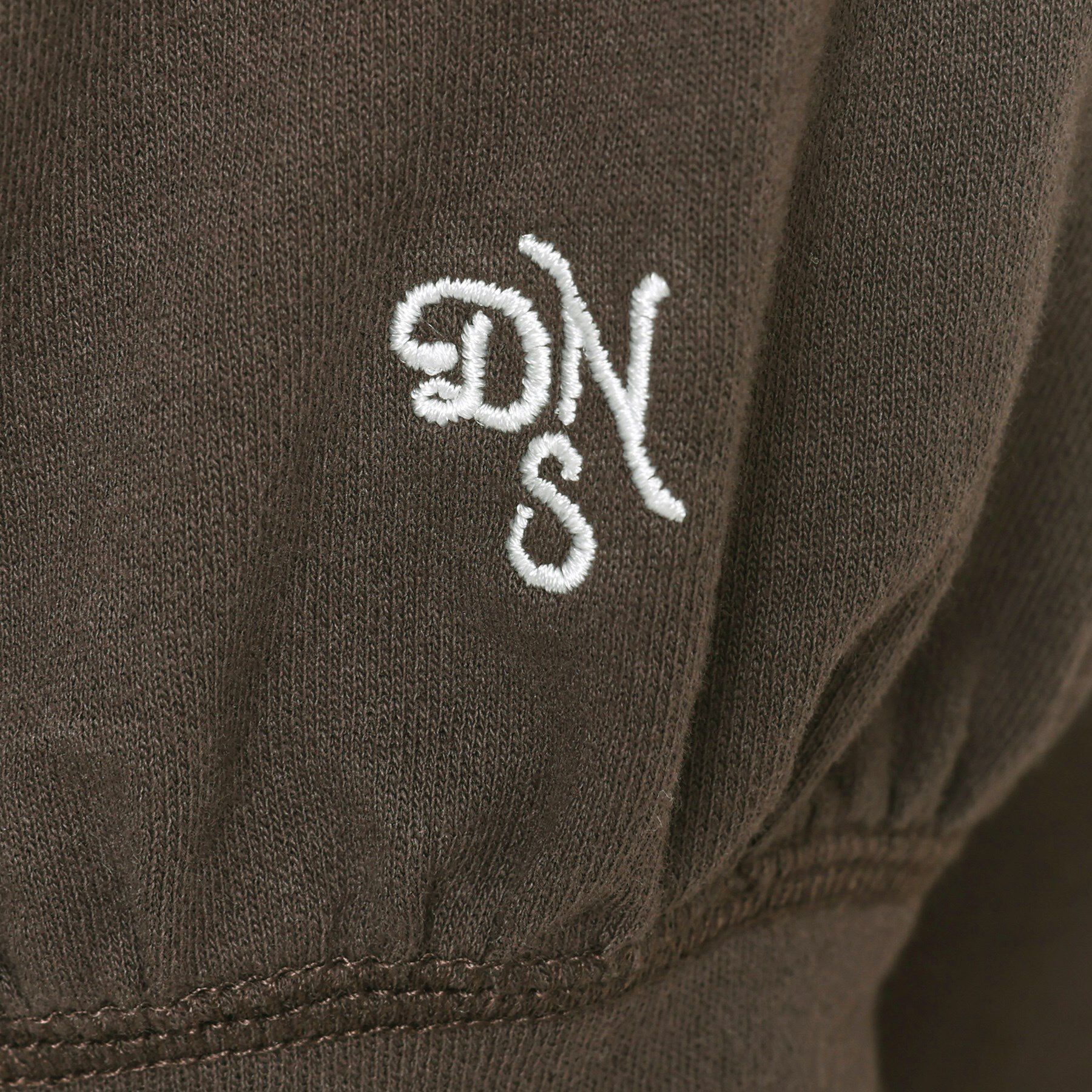 Dessin「【360度可愛い/前後2WAY/洗える】ライトコットンヘンリーカットソー」|Tシャツ・カットソー|