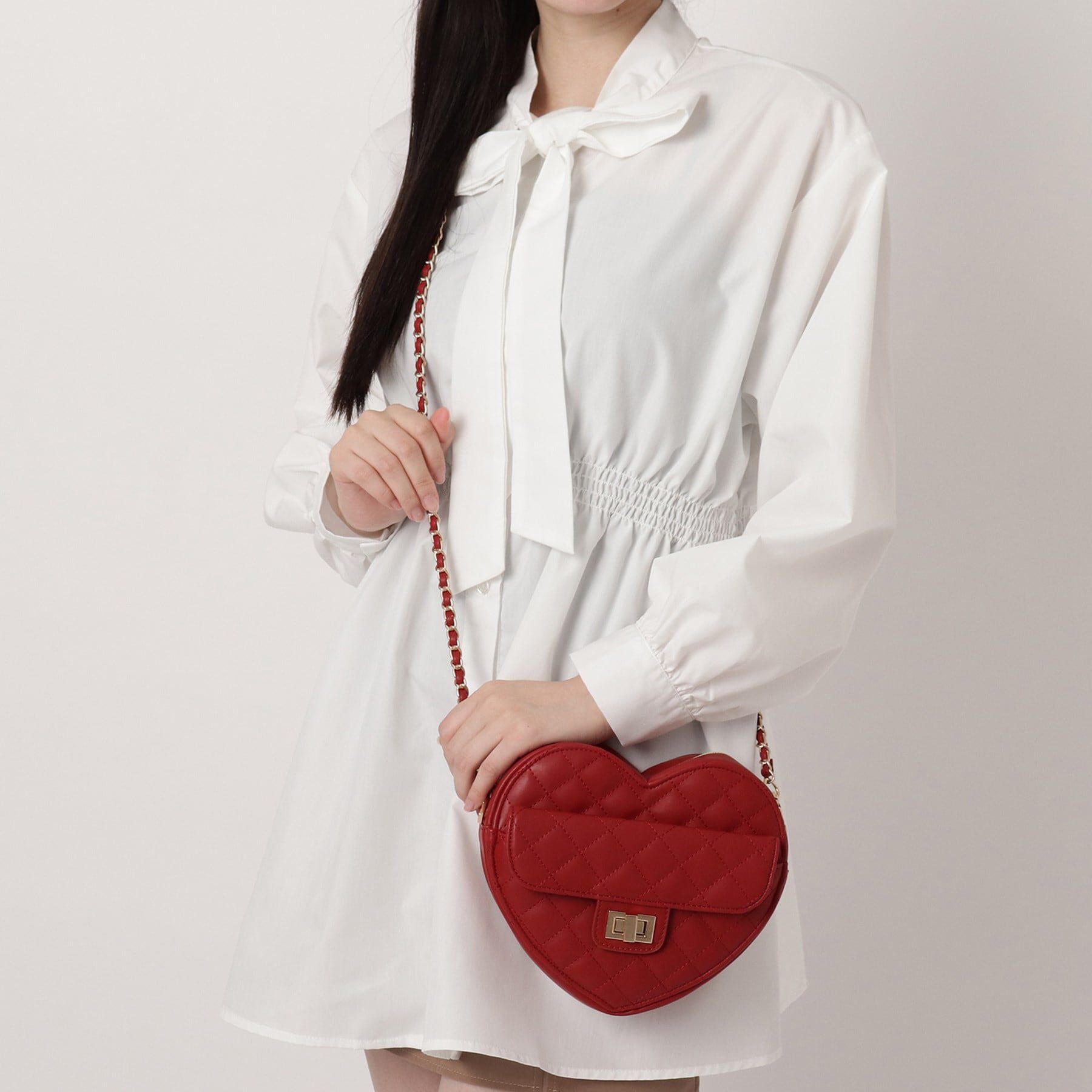 Ober Tashe「ハート キルト チェーンベルト ショルダーバッグ」|ショルダー・メッセンジャー|