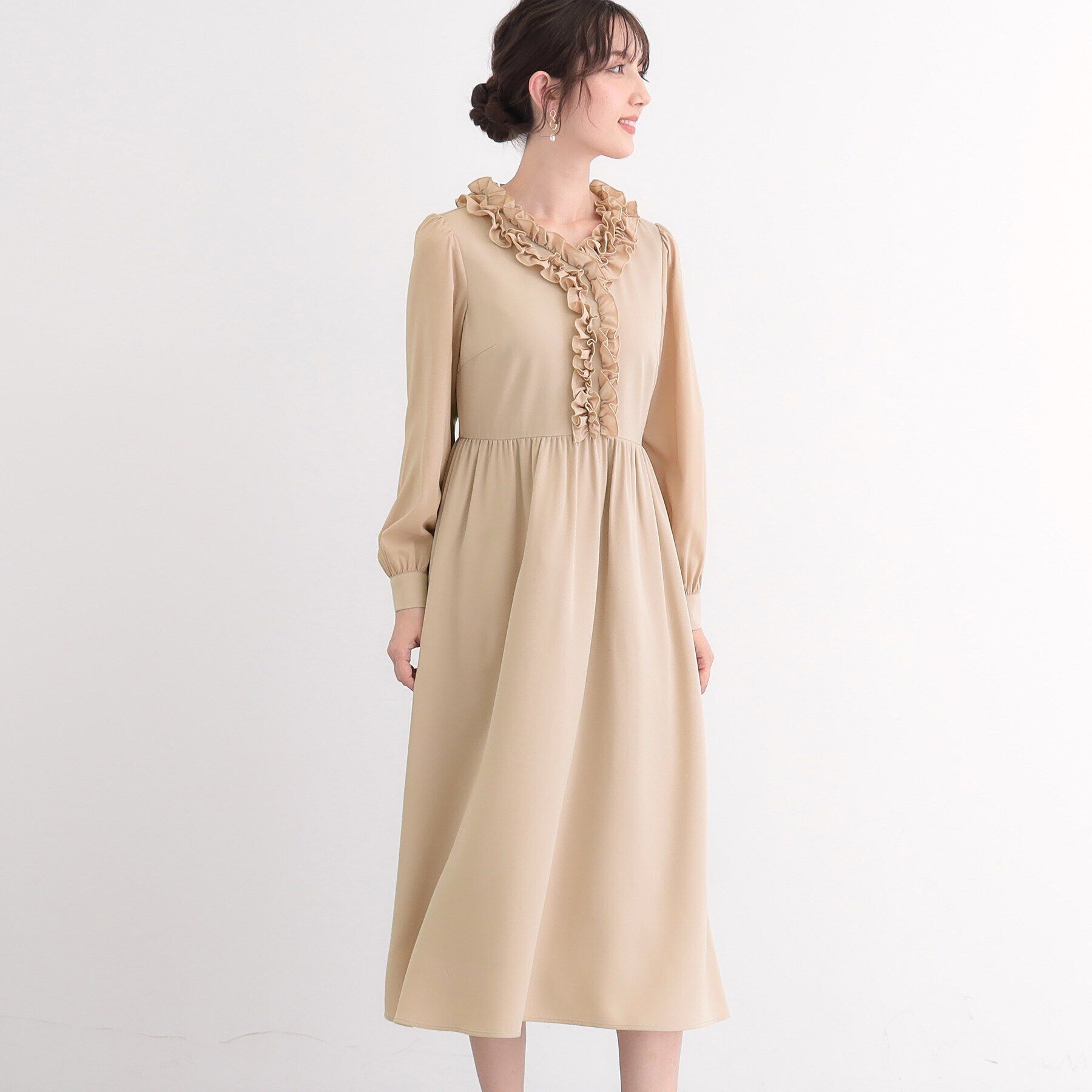SunaUna「【オケージョン対応可／衿フリル】フェミニンワンピース」|ワンピース|ベージュ(052)
