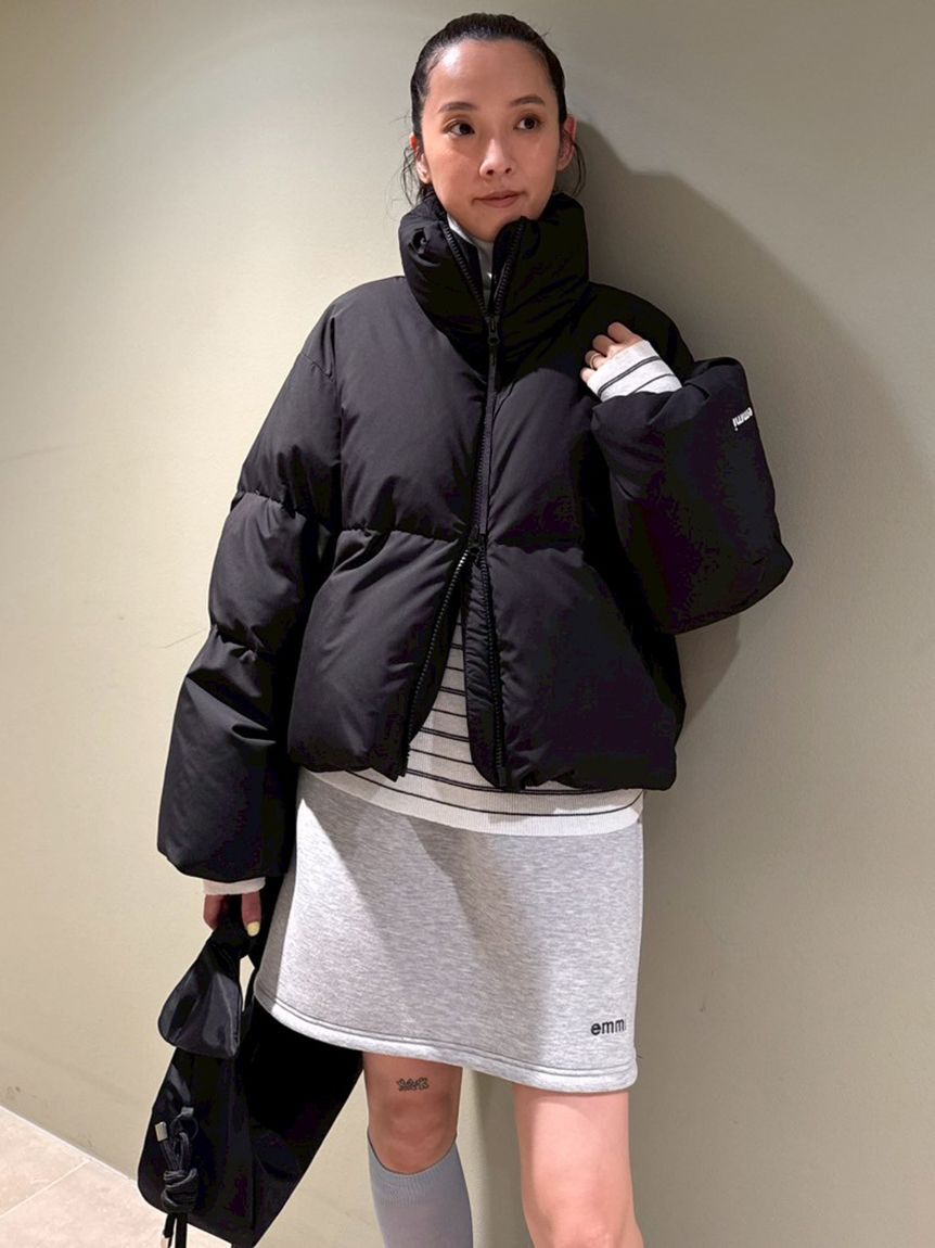 emmi atelier「クロップドフォルムダウンコート」|ダウン|