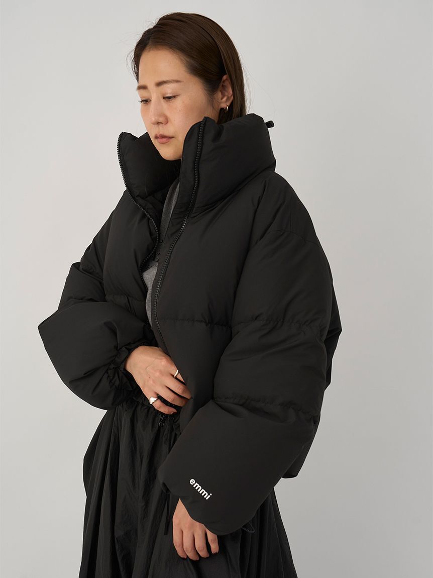 emmi atelier「クロップドフォルムダウンコート」|ダウン|