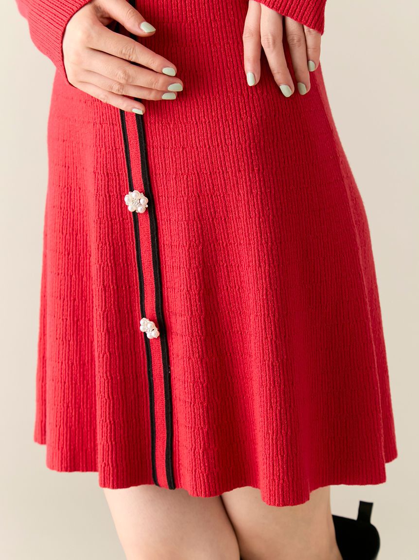 LILY BROWN「【LILY BROWN&times;MARY QUANT】デイジー釦付きビジューミニニットワンピース(Hearts2Hearts着用)」|ワンピース|