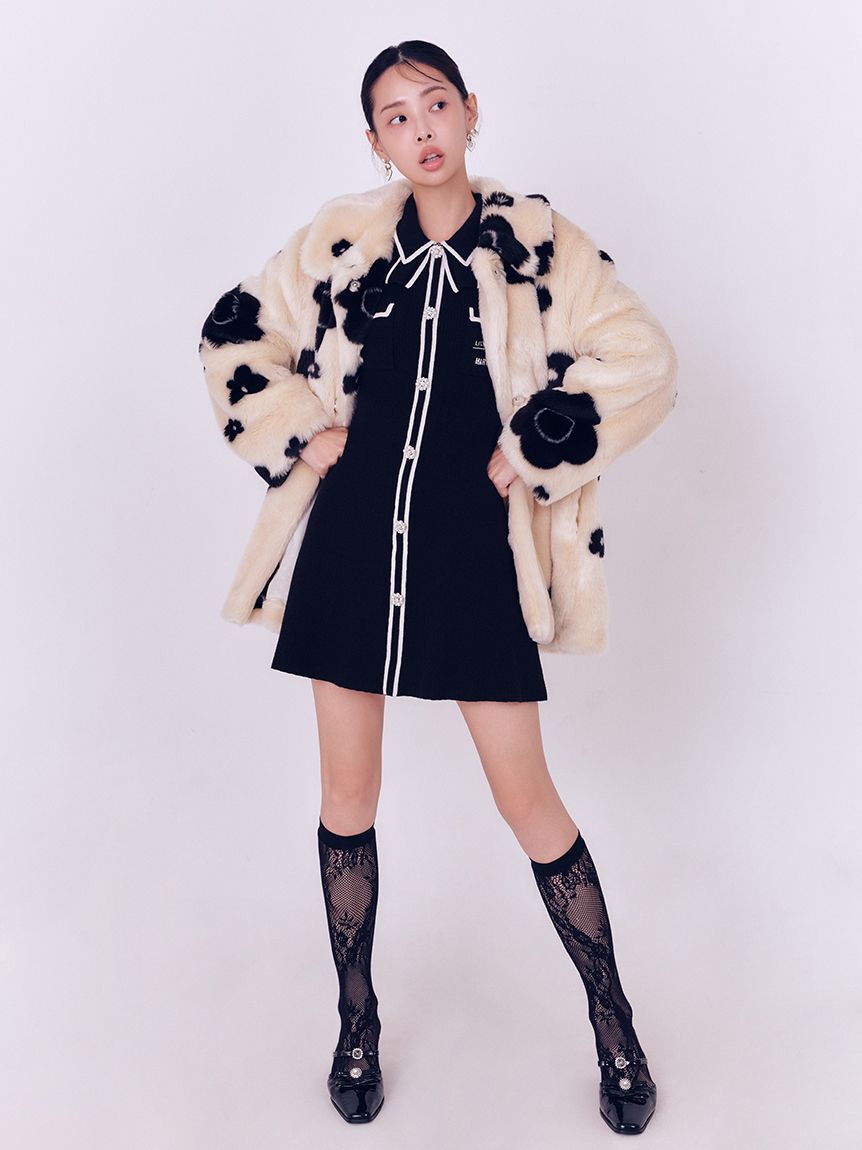 LILY BROWN「【LILY BROWN&times;MARY QUANT】デイジー釦付きビジューミニニットワンピース(Hearts2Hearts着用)」|ワンピース|