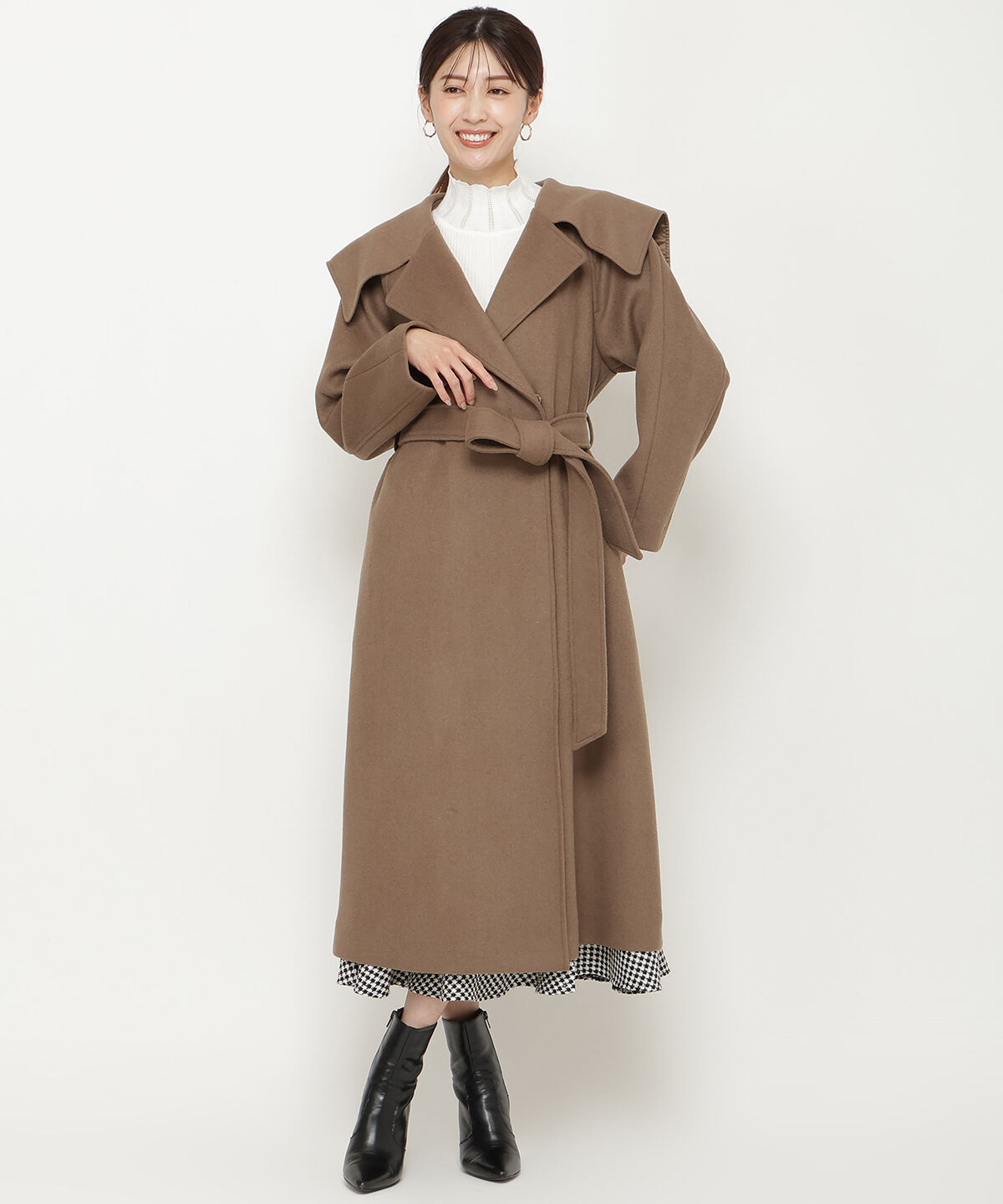 アンドクチュール「ケープカラーロングコート」|ダウン|