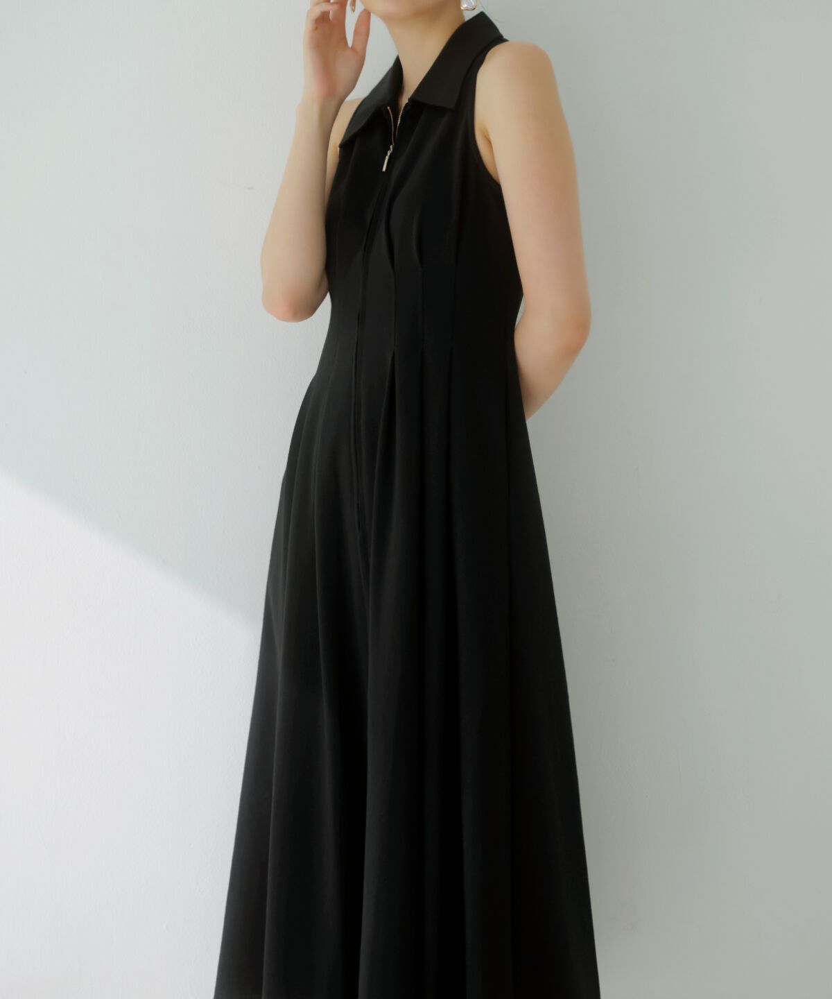 アンドクチュール「ウエストタックセンターZIPワンピース」|ワンピース|