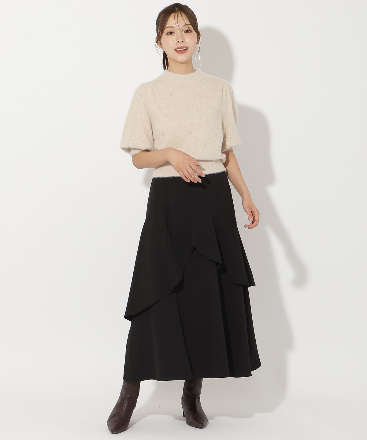 アンドクチュール「ラメフェザー5分袖ビジュー付きプルオーバー」|ニット・セーター|