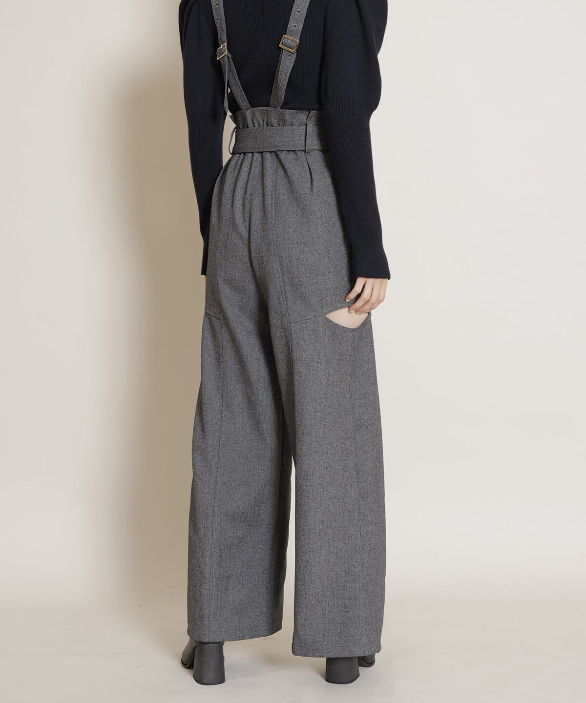 REDYAZEL「カットアウトサス付きワイドパンツ」|その他|