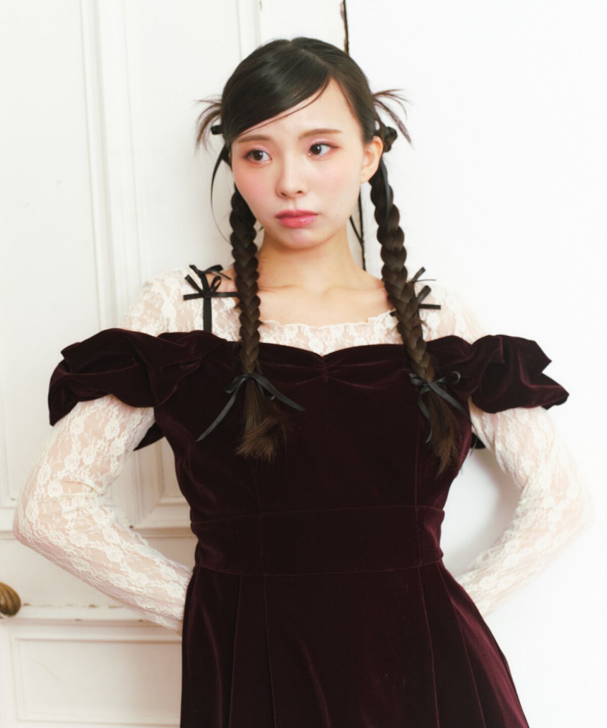 REDYAZEL「ローズブローチレーストップス」|Tシャツ・カットソー|