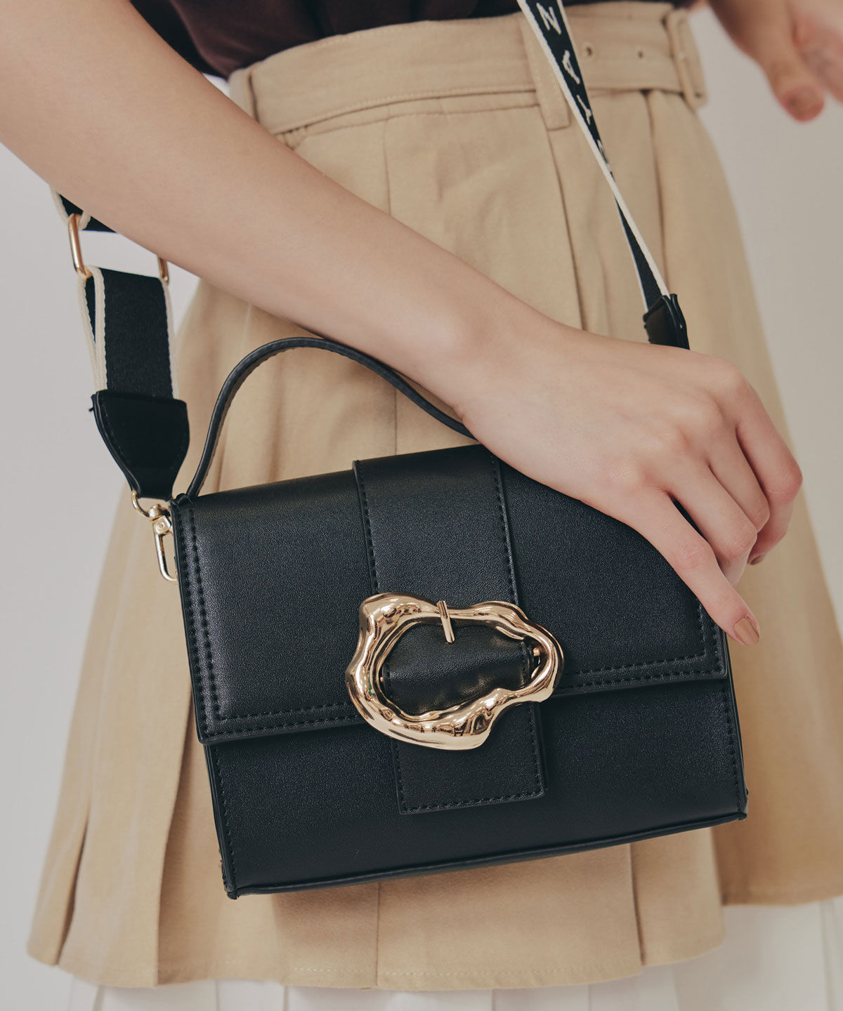 REDYAZEL「バックルデザインロゴストラップミニバッグ」|ショルダー・メッセンジャー|