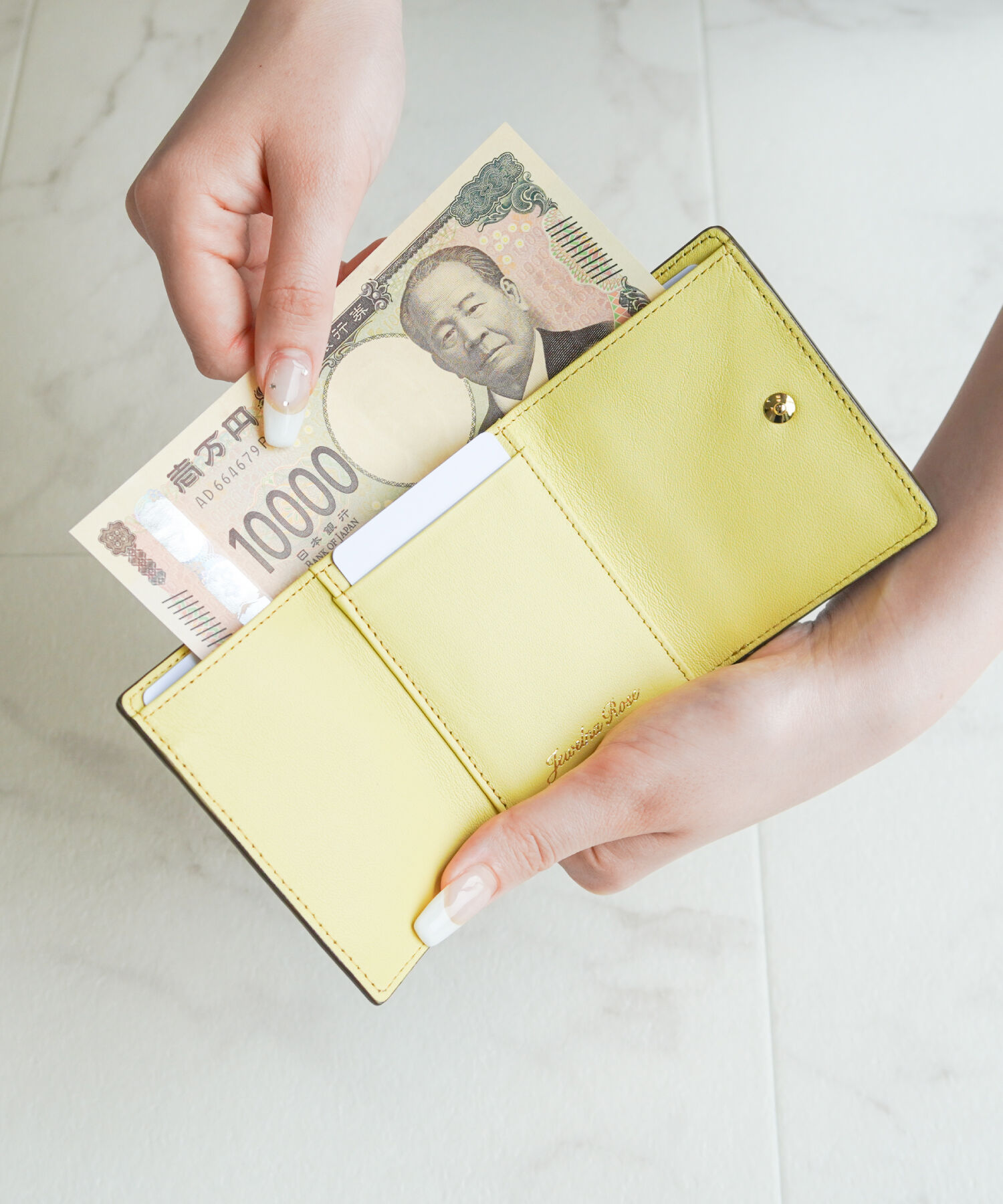 Jewelna Rose「Jewelna Rose ブリヨン・ウォレット 本革 三つ折り財布 15141」|財布|