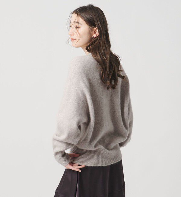 UNITED ARROWS「フォックス ウール ラメ Vネック ニット」|ニット・セーター|