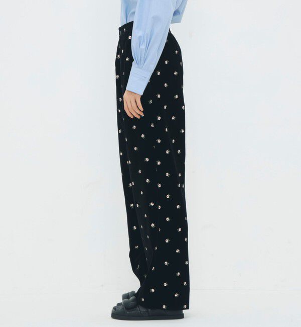 CABaN「ベロア PETIT ROSEプリントパンツ」|チノ|