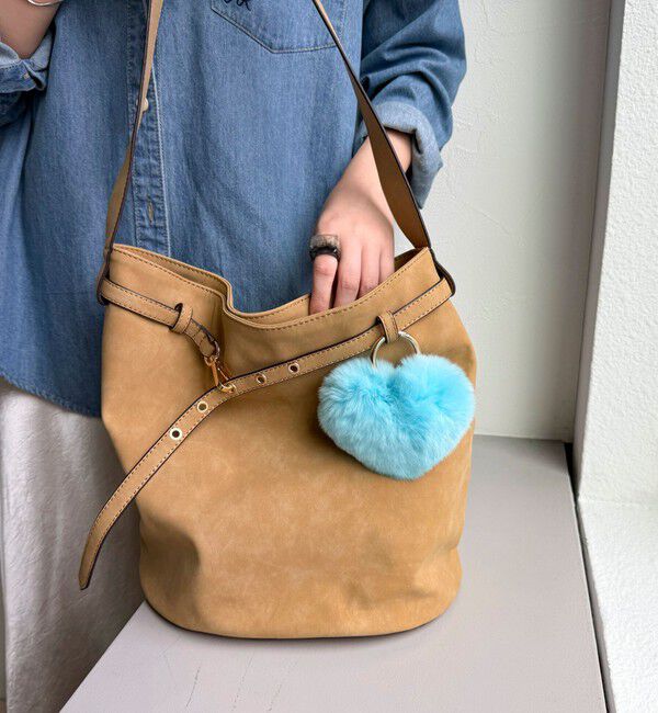 fredy emue「ファーハートチャーム」|チャーム・キーホルダー|