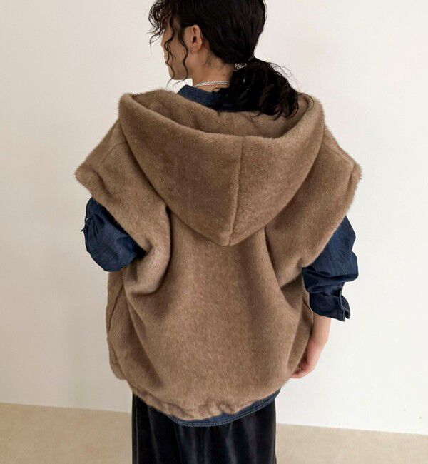 fredy emue「フェイクファーフードベスト」|ベスト・ジレ|