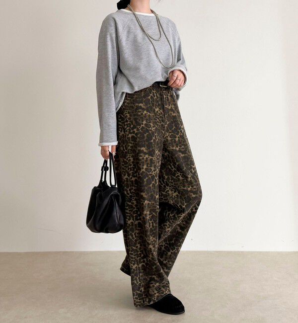 fredy emue「コットンツイルストレートパンツ」|チノ|