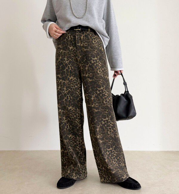 fredy emue「コットンツイルストレートパンツ」|チノ|