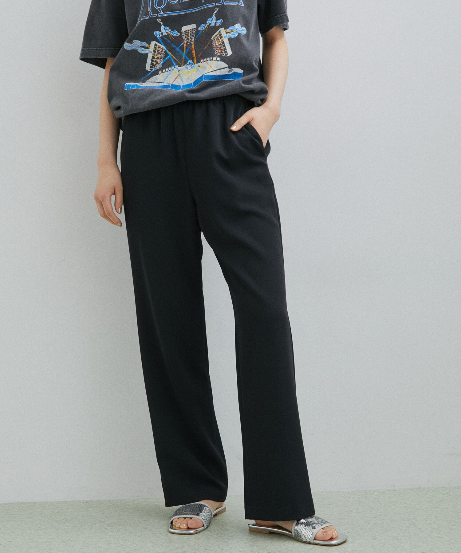 ADAM ET ROPE'「セミフレアイージーパンツ」|その他|ブラック(01)