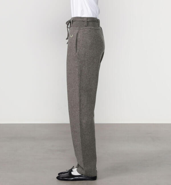  「UNFIL | ラムズウール ベルテッドニットパンツ WOMEN」|チノ|