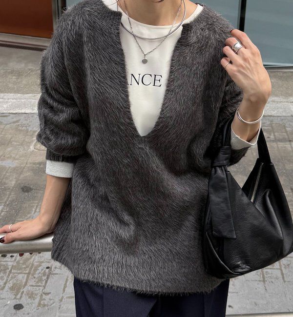  「エアリー深Vニット」|ニット・セーター|