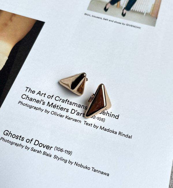  「【インフルエンサーOKOCHI企画】トライアングルイヤリング」|ピアス|