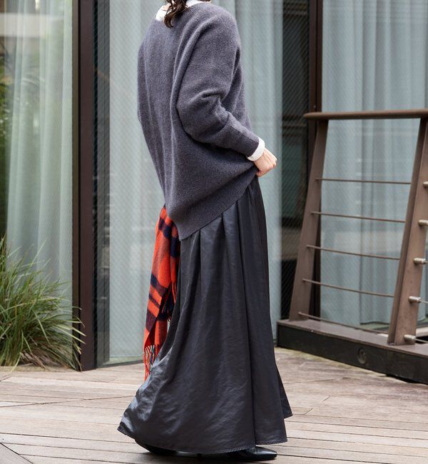  「【抜け感シルエット】ヘアリーウール片畦Vネックニット」|ニット・セーター|