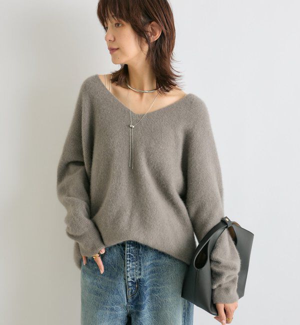 「【抜け感シルエット】ヘアリーウール片畦Vネックニット」|ニット・セーター|