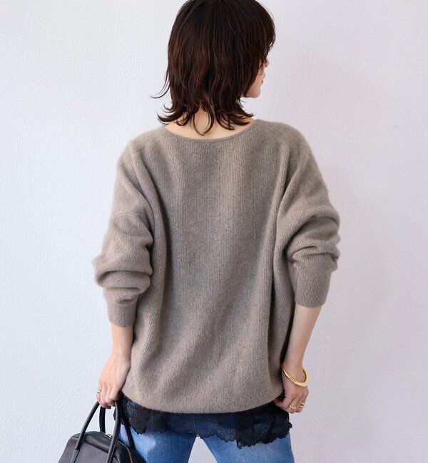  「【抜け感シルエット】ヘアリーウール片畦Vネックニット」|ニット・セーター|
