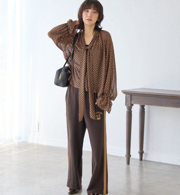  「【上品に華やぐ】フォイルドットボウタイブラウス」|シャツ・ブラウス|