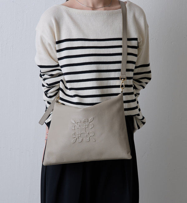  「エンボスモノグラムショルダーバッグ」|ショルダー・メッセンジャー|