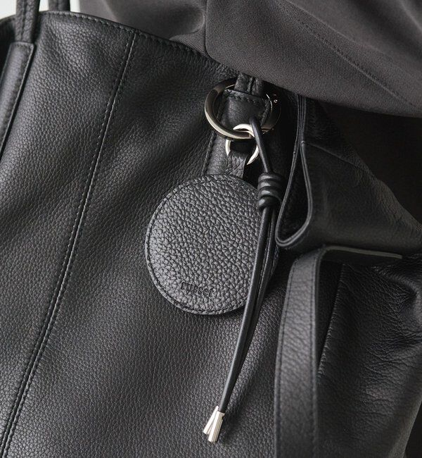  「【再値下げ】ミラー付きレザーチャーム」|チャーム・キーホルダー|